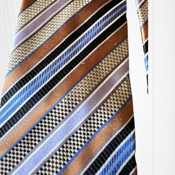 J.Z. Gallery Collection Silk Tie - Picture 4 of 9